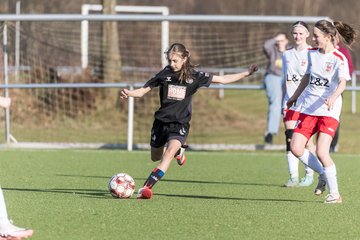 Bild 184 - wBJ SV Wahlstedt - SV Henstedt Ulzburg : Ergebnis: 0:1